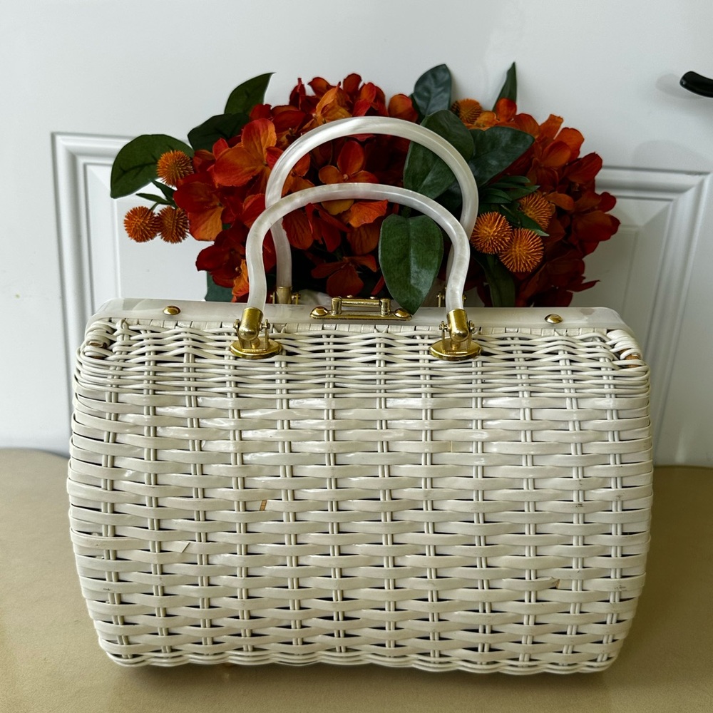 Vintage Princess Charming White Straw Seashell Purse by Atlas of Hollywood Fl - Picture 5 of 8